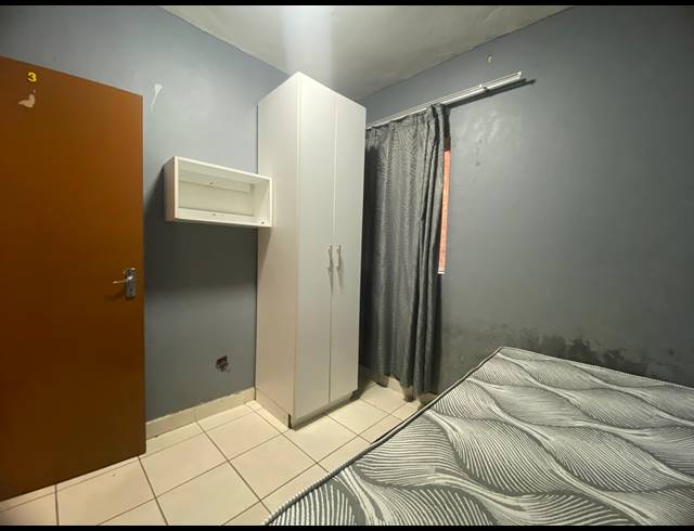 0.5 BEDROOM ROOM TO LET IN MUSGRAVE